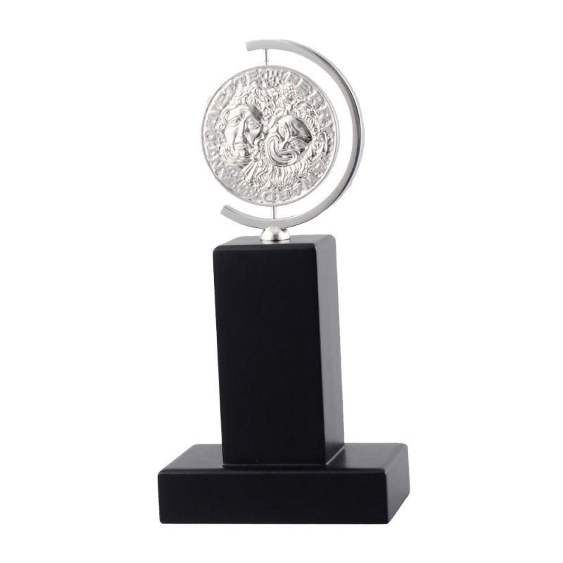 Creative metal trophy
