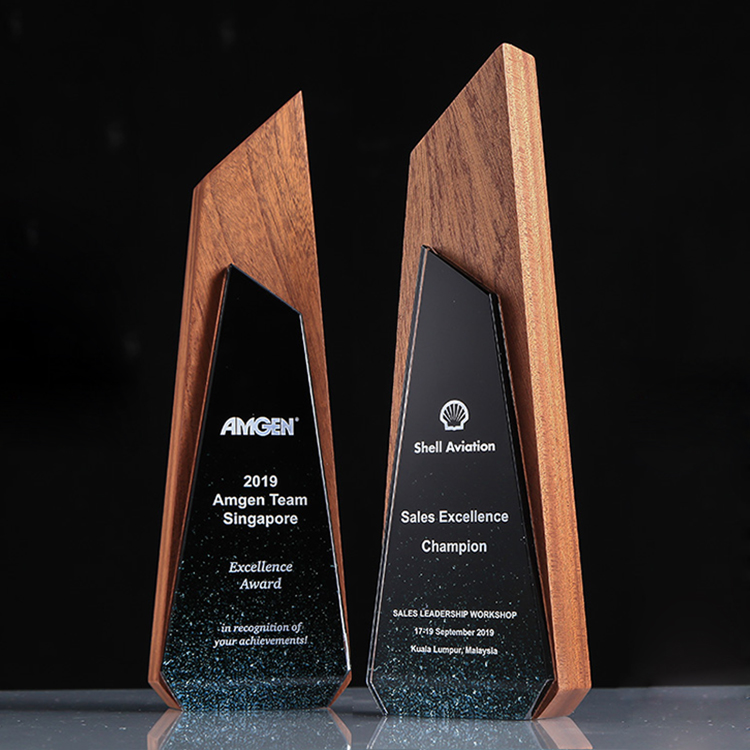 wooden trophy design