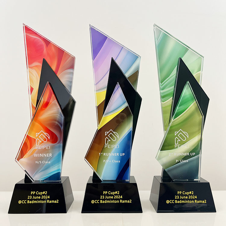 crystal awards and trophies