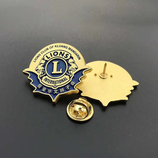 custom pin badge