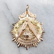 freemason medallion