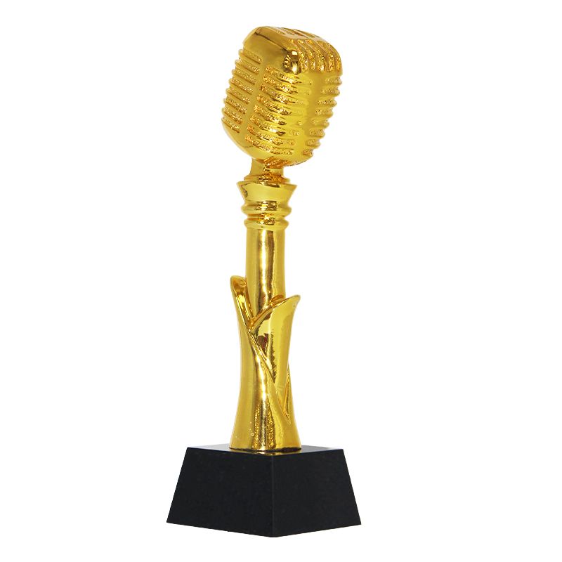 golden mic trophy​