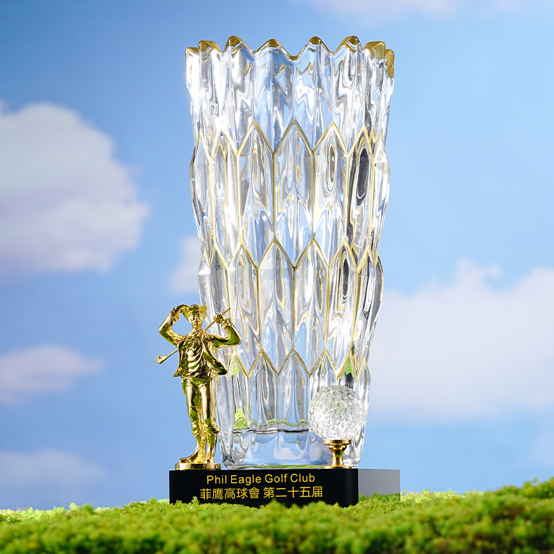 custom golf trophy​