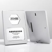 metal plaques​