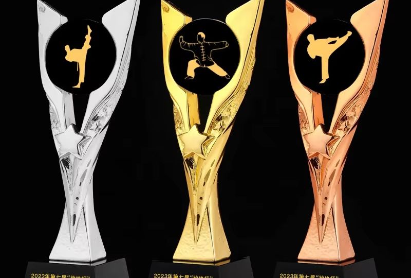 taekwondo trophy​ 6-1