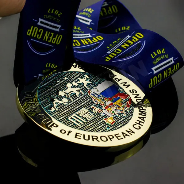weightlifting medals​